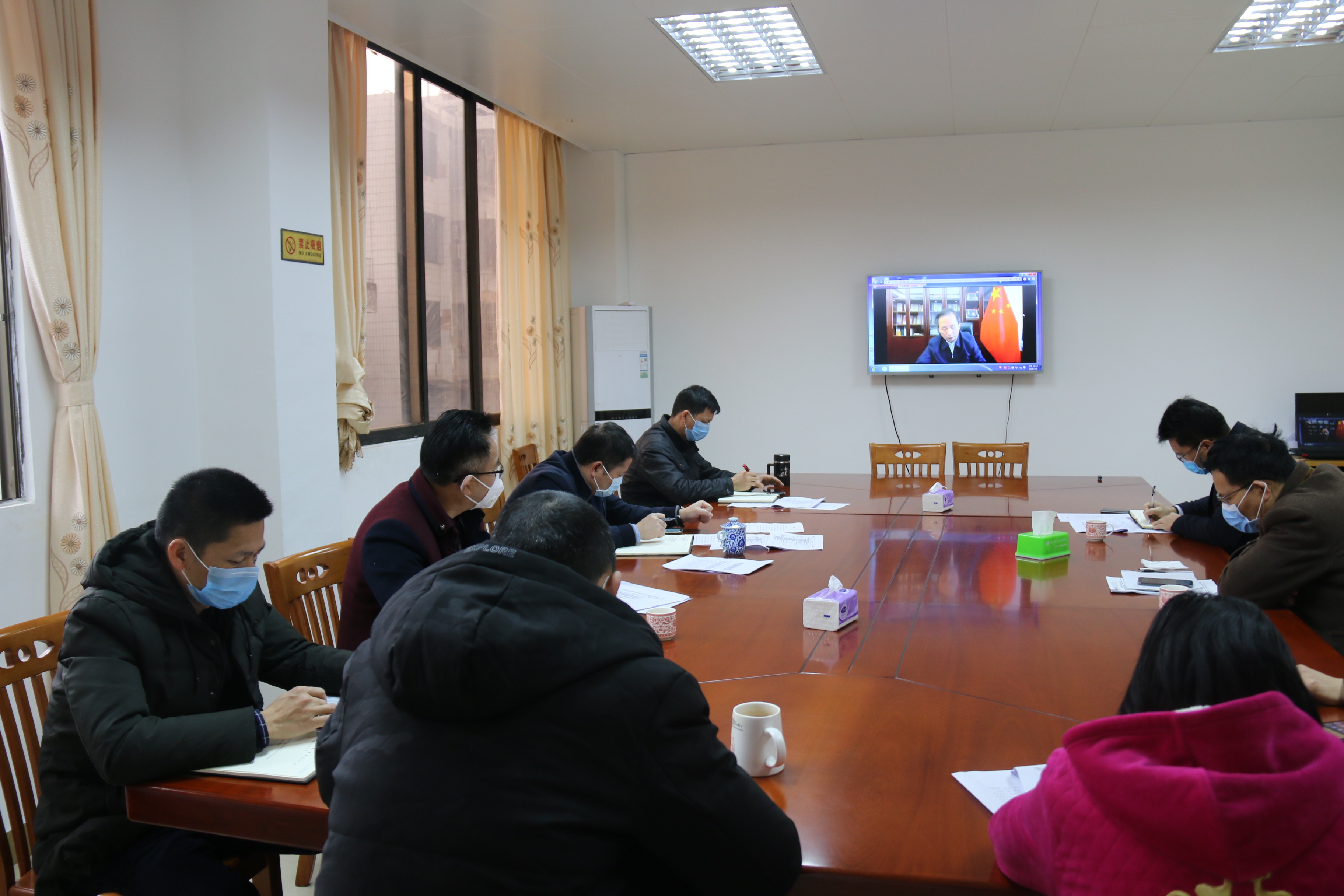 5.云浮市生態環境局郁南分局收聽收看全國生態環境系統加強新型冠狀病毒感染肺炎疫情防控相關環保工作視頻會議.JPG